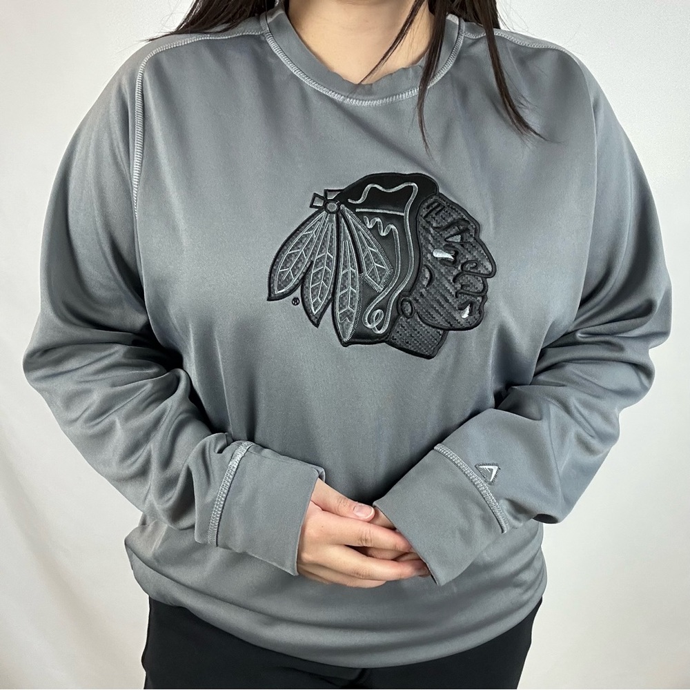 Chicago Blackhawks Crewneck - Picture 2 of 4